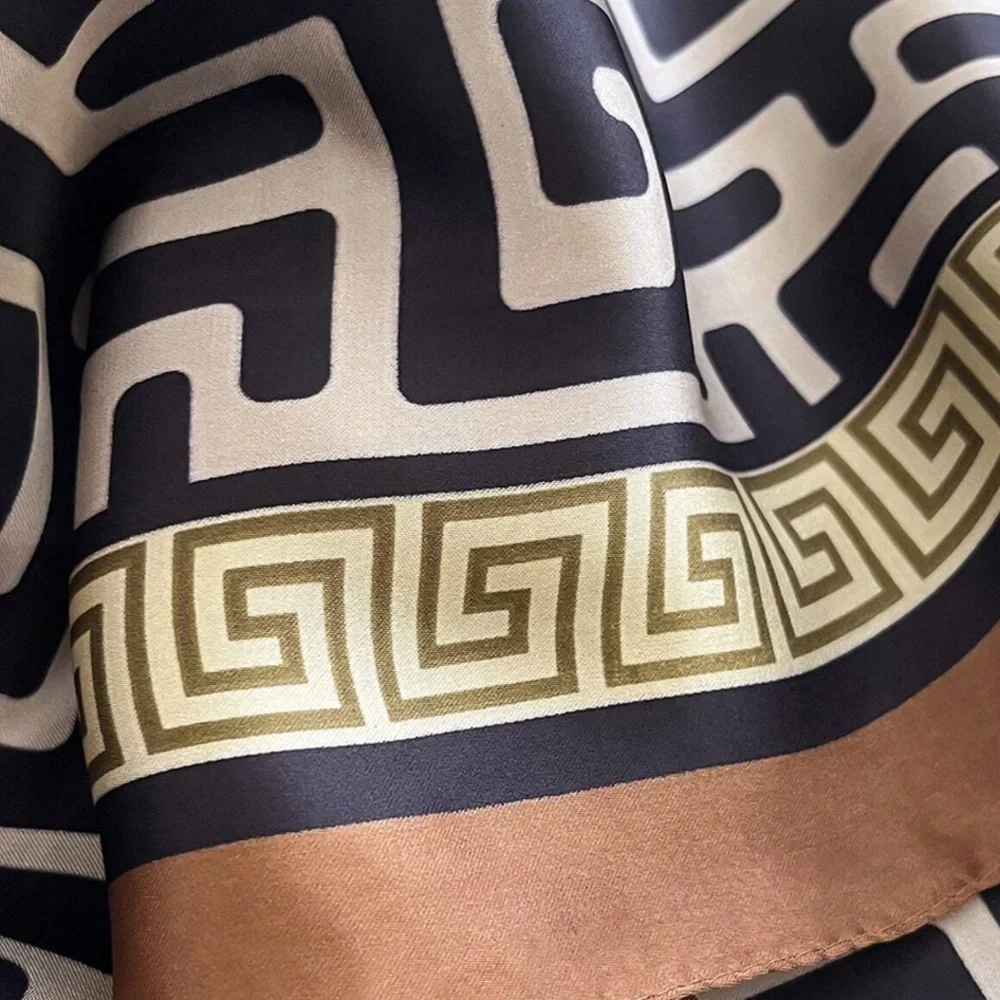 🆕 Silky Geo Print Shawl Scarf - Picture 2 of 5
